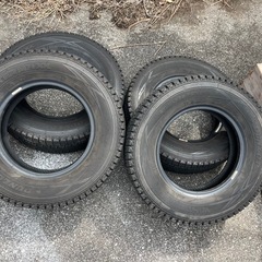 165 r13  スタッドレス　バリ溝　8p lt 