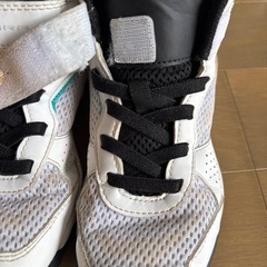 バッシュ紐なし(マジックテープ)22cm低学年用の画像