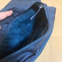 【3/30まで】ウエストバッグ　ヘリーハンセン　HELLY HANSENの画像