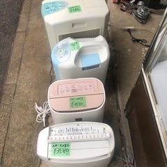 いろんな衣類乾燥除湿機‼️   一つ¥3580円〜5800円
