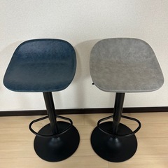 カウンターテーブル✖️ハイチェア2脚セットの画像