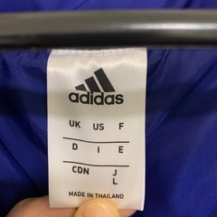 adidas ベンチコートの画像