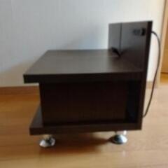 電源コード付きテレビ台の画像