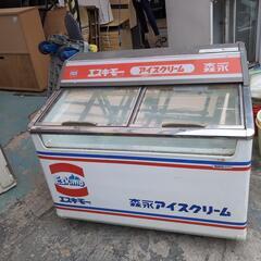 アイスクリームケース　冷凍庫　ショーケース