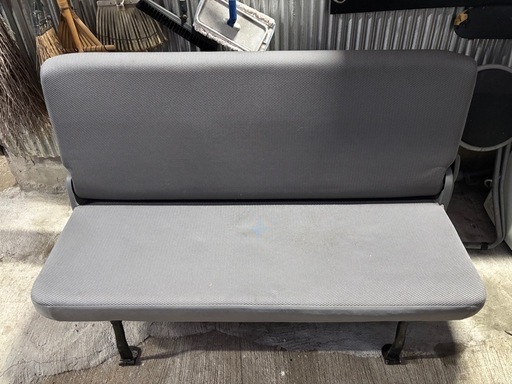 200ハイエース セカンドシート 貨物