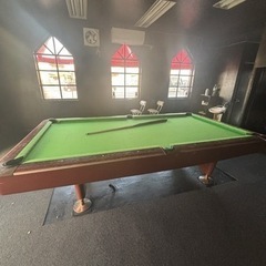 ビリヤード台
の画像