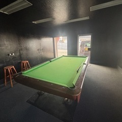 ビリヤード台
の画像
