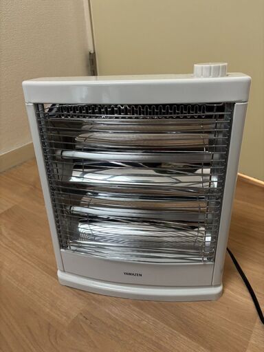 山善電気ヒーター　DS-D086
