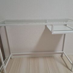 IKEA　VITTSJÖ ヴィットショー　テーブル　ホワイト