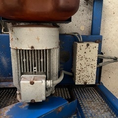 スキューバタンクエアーコンプレッサーBAUERの画像