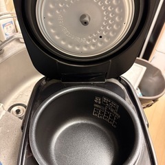 アイリスオーヤマ 炊飯器 2021年製の画像