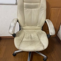 デスクチェア　本革