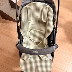 【40%OFF中！】アップリカ ベビーカー 超軽量 未使用シートカバー付の画像