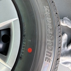 ハイエース　新車外し　タイヤの画像