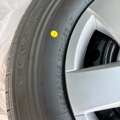 ハイエース　新車外し　タイヤの画像