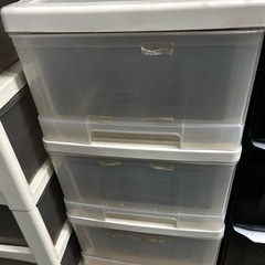 色々衣装ケースの画像