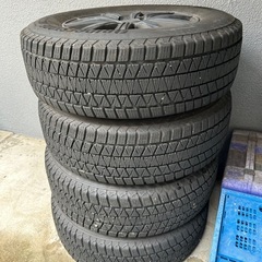 スタッドレスタイヤ　ブリヂストン製 ブリザック　DM-V3 タイ...