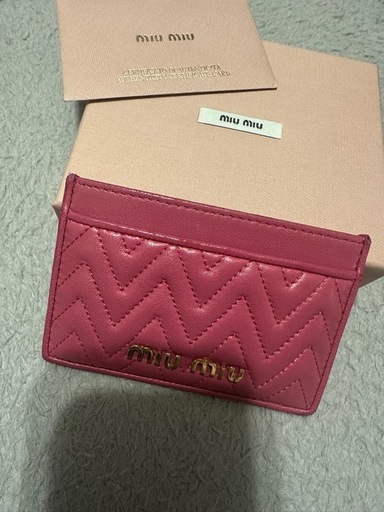 MIUMIU カードケース