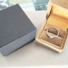 ピンク＆ブルーダイヤリング　Pt950　0.06ct　美品　箱つ...