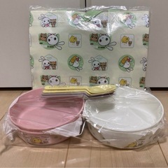 保冷バッグ×お皿4つ×スプーン4つ　西松屋