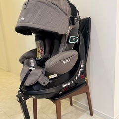 Aprica チャイルドシート　ISOFIX 
