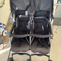 二人乗りベビーカーの画像