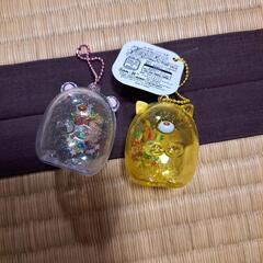 すみっコぐらしシャカシャカクリアマスコットキーホルダーの画像