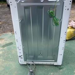 0225 美品 2024年製 ヤマダオリジナル 全自動洗濯機 YWM-T60L 6kgの画像