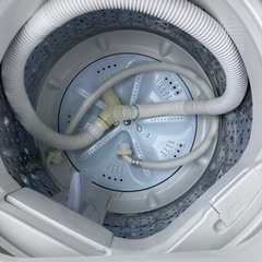 0225 美品 2024年製 ヤマダオリジナル 全自動洗濯機 YWM-T60L 6kgの画像