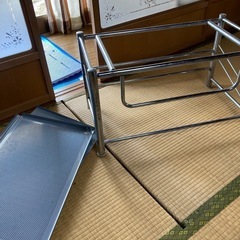 テレビ台、スチールラックの画像