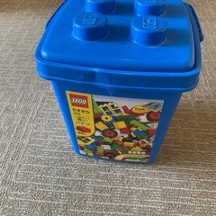 青いレゴバケツ