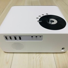 【受け渡しの方決定済】
【大画面でYoutube, Netflix, Prime Videoが観られる✨️】【Android TV搭載】WiMiUS プロジェクターの画像