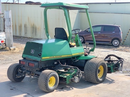 ジョンディア 3235 (乗用
5連リールモア)ヤンマー　ディーゼルエンジン3TNE84-JF 35馬力 JOHNDEERE