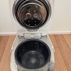8/22まで！パナソニック製　炊飯器 SR-PB 107の画像