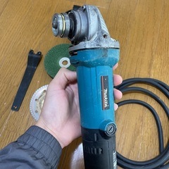 マキタ 9533BLA 100mmディスクグラインタの画像