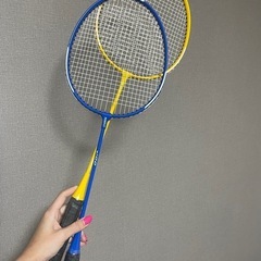 バドミントンラケット　青黄
