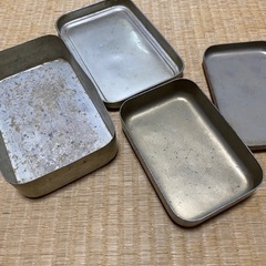 レトロ戦時中弁当箱の画像