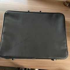 スーツケース