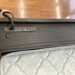 【トレファク武蔵村山店】SIMMONSマットレス付のクイーンベッドが入荷しました