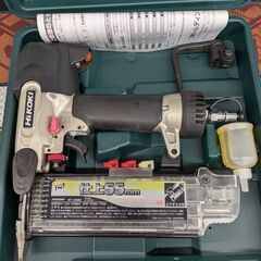 【未使用品】HIKOKI　55ｍｍ常圧仕上釘打機　NT55M2　...