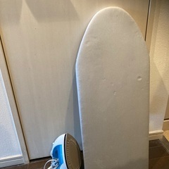 アイロン + アイロン台の画像