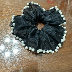 黒 シフォン ヘアゴム パール付き
