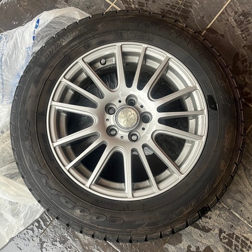 weds ravrion selzer ウェッズ　ラブリオンセルザー　15インチアルミホイール4本セット　グッドイヤー　スタッドレスタイヤ　195/65R15