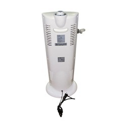 【ジ0303-06】傷がある為お買い得品❗️まだまだ寒い季節❗️Forest Life カーボンヒーター FL-BH930 2019年製の画像