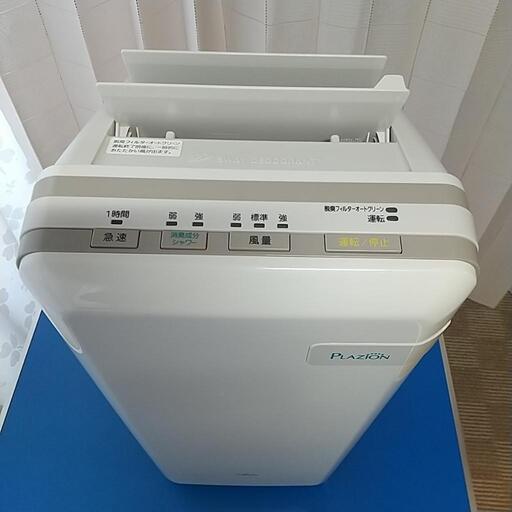 PLAZION 空気脱臭機26X24X65cm位、 PLAZION 空気脱臭機26X24X65cm位