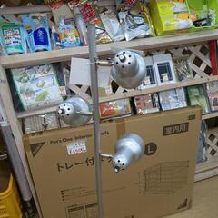 フロアスタンド　角度調整可能！ 3灯スポットライト 【浜村鹿野温泉ICから3分 買取本舗 宮本リサイクル 営業時間9～19時 定休日水曜のみ←連絡できませんm(_ _)m】の画像