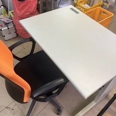 【中古品】オフィスデスク、チェアー　セット　スチール製　机の寸法、横幅1000奥行き695高さ700の画像