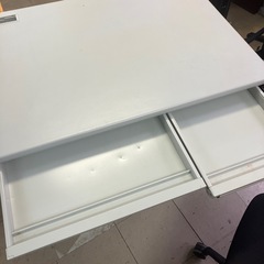 【中古品】オフィスデスク、チェアー　セット　スチール製　机の寸法、横幅1000奥行き695高さ700の画像