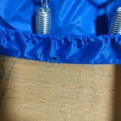 折りたたみ式トランポリンの画像