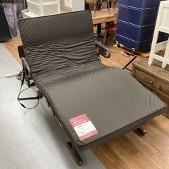 ジモティー限定価格！⭐ S742 ⭐ ATEX 折り畳み電動ベッド 2モーター AX-BE635N ハイタイプ ハンドコントローラー 幅104cm USED の画像